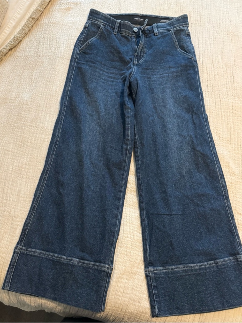 High-Rise Wide Leg Jeans in Dark Blue Wash